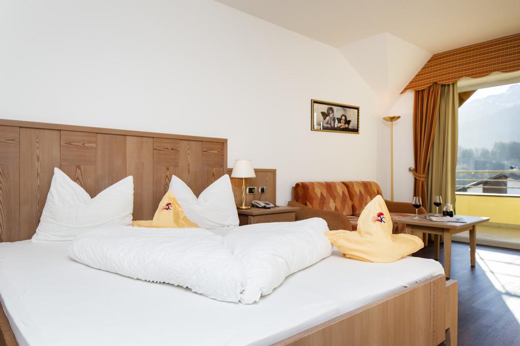 Hotel Kronplatz Olang Exterior photo
